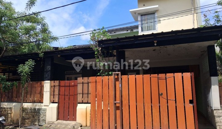 House for Sale Cheap 1,5 Land Area. Jatimakmur Bekasi near LRT Jatibening