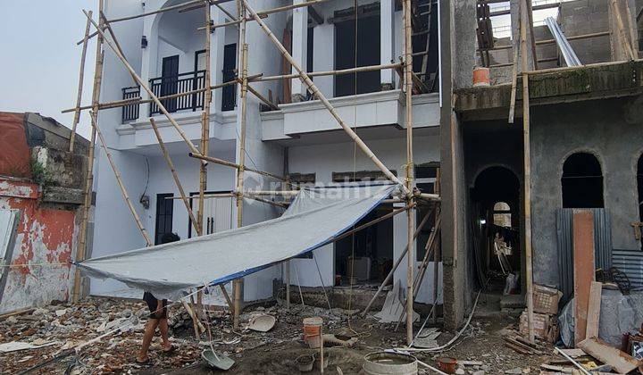 Rumah dijual Baru, 2 Lantai hanya 2KM ke Tol Jatiwaringin, Bekasi 2