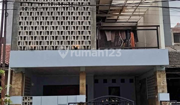 Rumah dijual 2 Lantai, Kayuringin, Bekasi 8 menit Tol Barat, SHM 2