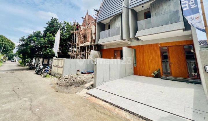 Rumah dijual 2 Lantai, Jatikramat, Bekasi dekat ke RS Pondok Gede 1