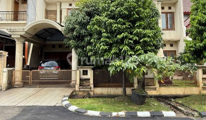 House for Sale Cheap 2 Floors, Kemang Pratama Bekasi 10 Minutes to West Toll Road