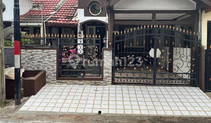 Rumah Dijual Murah 1,5 Lantai, Galaxy, Bekasi Dekat Tol Barat