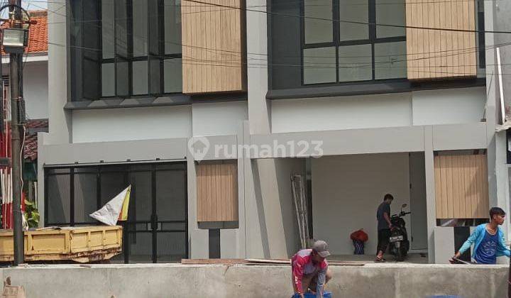 Rumah Dijual Baru Rawamangun, Jakarta Timur Dekat Ke Pulomas, SHM 1