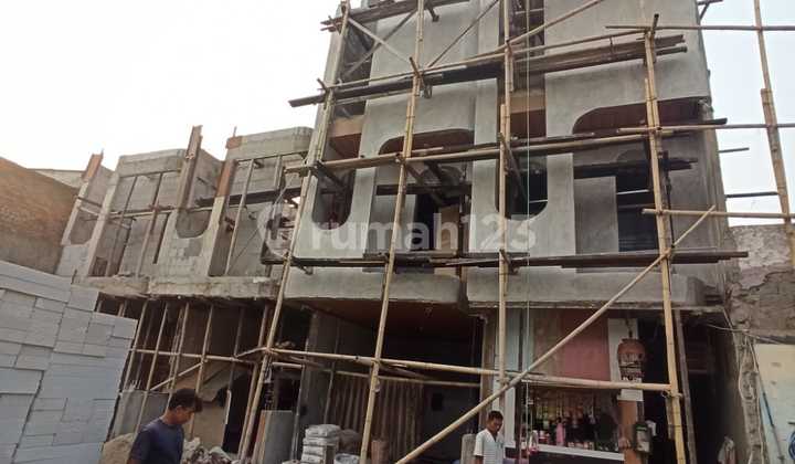 Rumah dijual 3Lt. Utan Kayu, Jakarta Timur dekat Tol Rawamangun 1