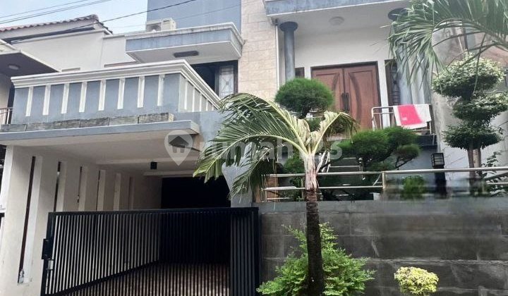 House for sale, 2.5 floors, Cakung, East Jakarta, 5 minutes to Buaran Station. 1