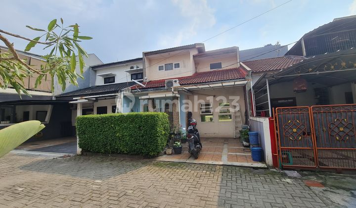 House for Sale 1.5 Floors Jl. Ratna, Bekasi Near LRT Cikunir 1 2