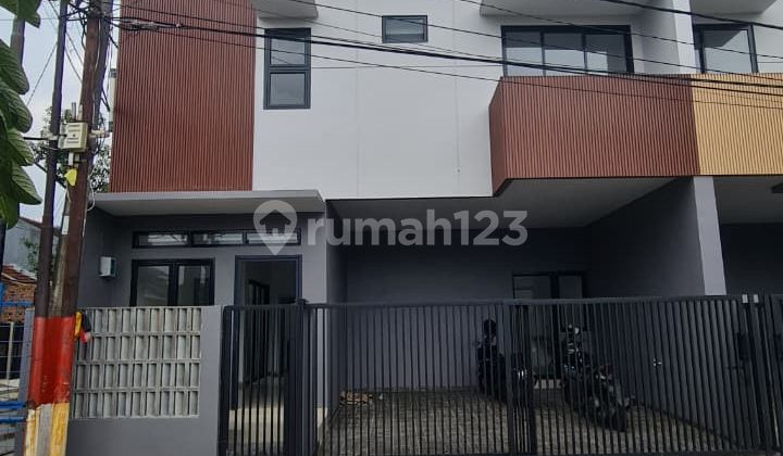 House for Sale, Cheap, 2 Floors, New, Telaga Mas, 5 Minutes to Bekasi Station 2