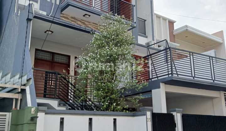 Rumah Dijual Murah 4 Lantai Palmerah, Jakarta Barat Dekat ke Scbd