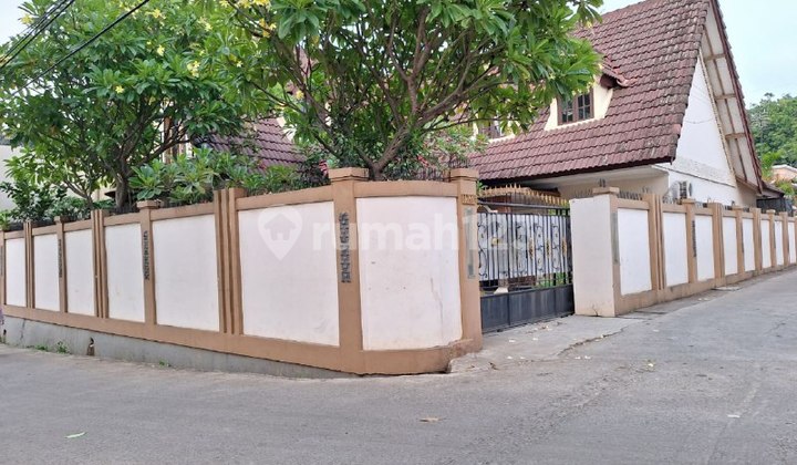 Rumah LANGKA dijual Murah 2 Lantai, LT 305, Pekayon, Bekasi dekat ke Galaxy