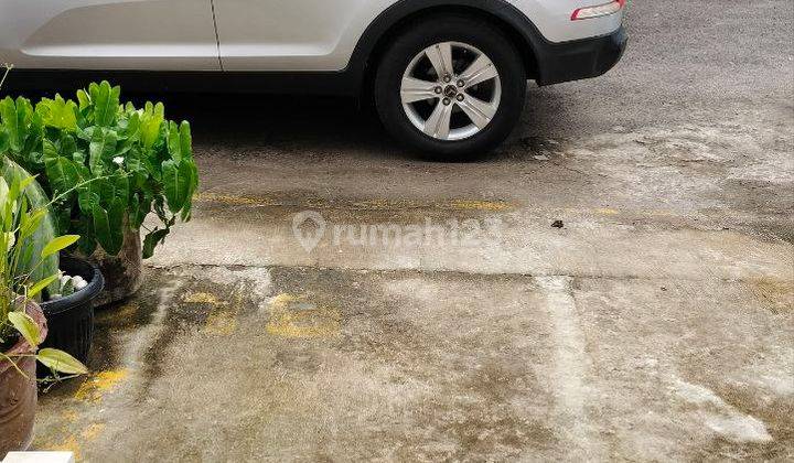 Rumah Dijual Murah 3 Lt. Ada Kolam Renang Cipinang, Jakarta Timur 2