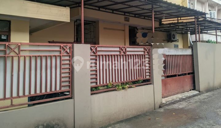 Rumah Kost Dijual Murah, 2 LT, 19 KT, Pejaten, Jakarta Selatan Rumah Kost Dijual Murah, 2 LT, 19 KT, Pejaten, Jakarta Selatan
