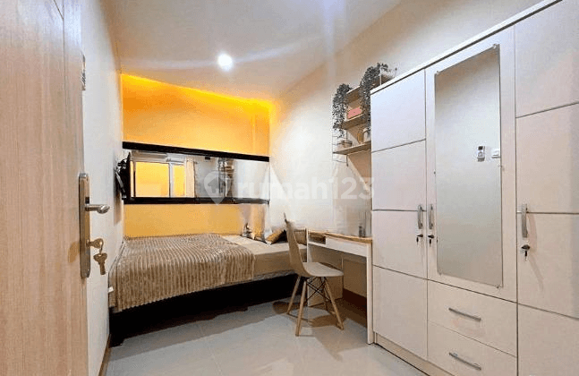 DIJUAL CEPAT RUMAH KOST BARU HADAP TIMUR, 23-KAMAR LOKASI PREMIUM & STRATEGIS DI PUSAT KOTA, AREA JL.GAJAH MADA JAKARTA-PUSAT,DEKAT GAJAH MADA PLAZA,INVESTASI TERDASYAT YANG MENGUNTUNGKAN 2