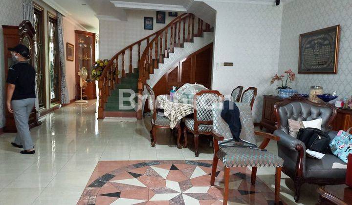 Di  Rumah Nyaman dan Terawat dikawasan Elite Jakarta Pusat 2