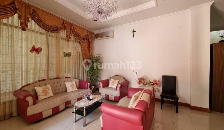 Jual Rumah Besar Furnished di Pusat Renon  2