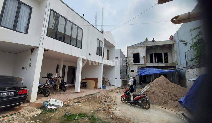 Rumah Baru Cluster 3 Lantai Disewakan Di Kalibata Akses Mudah 2