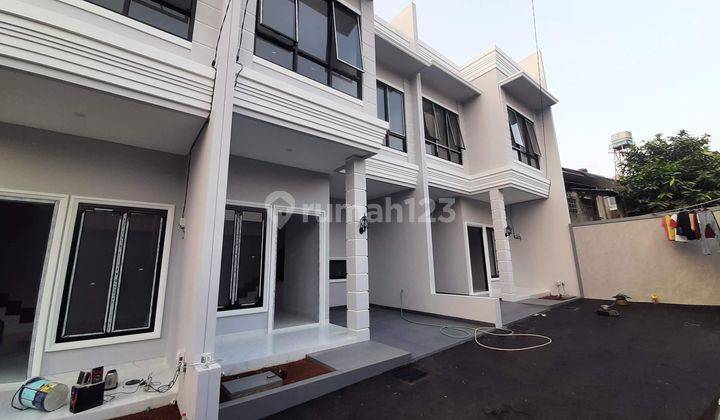 Cluster Baru Exclusive 3 Lantai Akses Jalan Angkot Dekat Kalibata 2