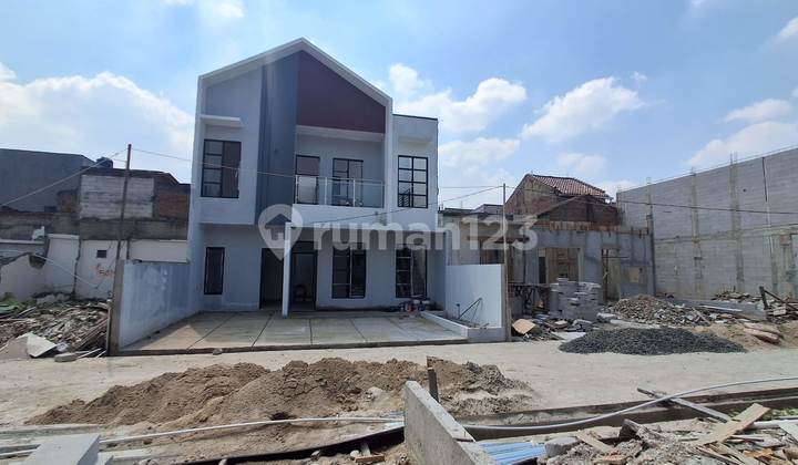 Dekat Pancoran Gatsu Rumah Dengan Full Security Jalan 2 Mobil Tidak Banjir 2