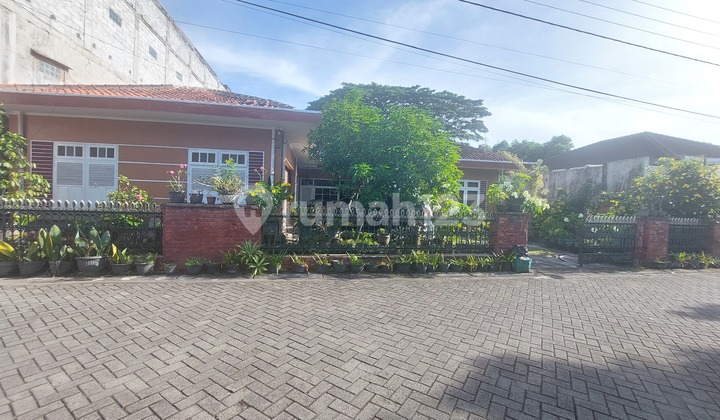 House in a Strategic Location, Land Included, Near Gajah Mada University, Suitable for Residence/Cafe/Boarding House