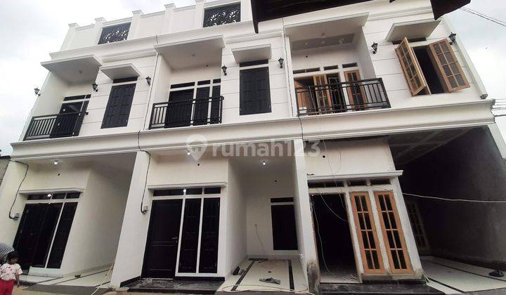 Rumah Cluster Murah 3 Lantai Dekat Dewi Sartika Bagus Siap Huni 1