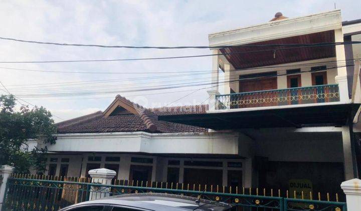 Rumah di Komplek Nata Endah 2