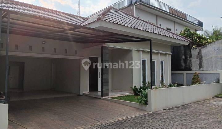 FOR RENT DISEWAKAN RUMAH TOWNHOUSE 1 LANTAI MINIMUM SEWA DUA TAHUN DIKEMANG SELATAN JAKARTA SELATAN 