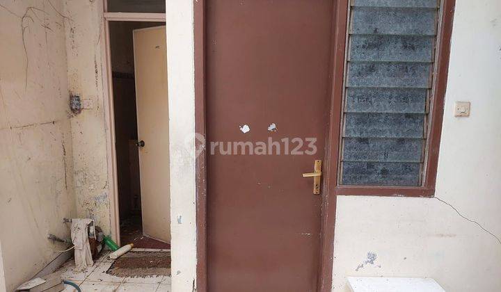 Dijual Rumah di Pantai mentari SHM Butuh Renovasi lokasi paling depan 2