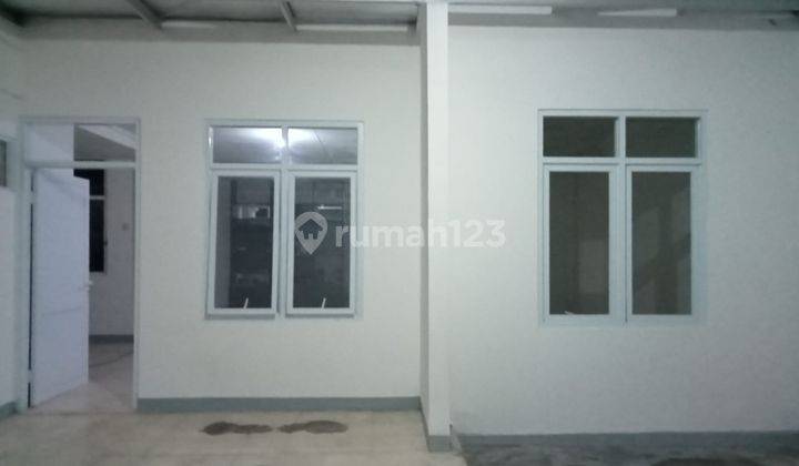 Disewakan min 2 tahun  rumah modern 1 ½ lantai , di Jl pasirluyu 2