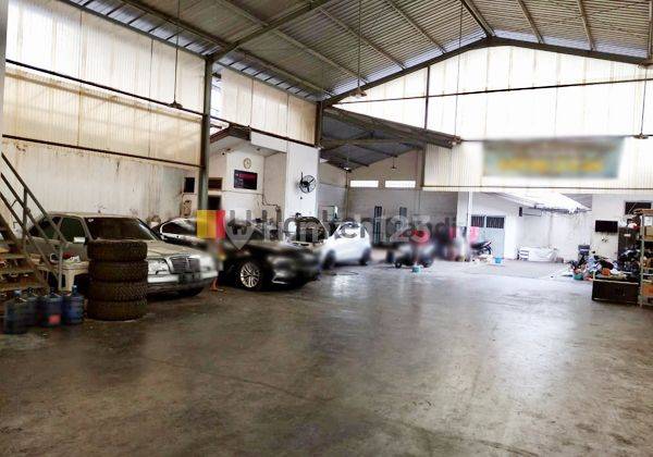 Tempat Usaha di Ki Mangunsarkoro Semarang Tengah 2