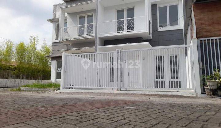 Rumah ready siap huni dalam komplek daerah Sunggal dekat ringroad Medan 2