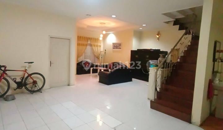 Rumah 2 Lantai Bagus SHM 1