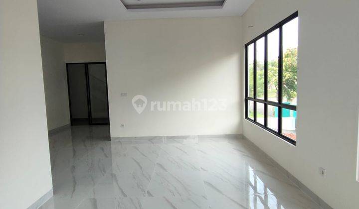 Rumah Hoek 2 Lantai di Eminent Bsd 2