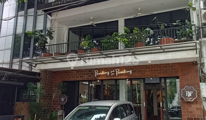 Disewakan Ruko di Jl. Wijaya Jakarta Selatan