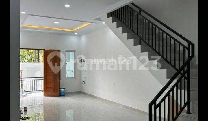 Dijual Cepat Rumah Muara Karang BRAND NEW
Ukuran 8x15m 2