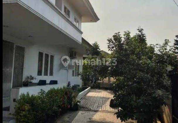 Dijual Cepat Rumah Hoek Kavling DKI Meruya Utara  2