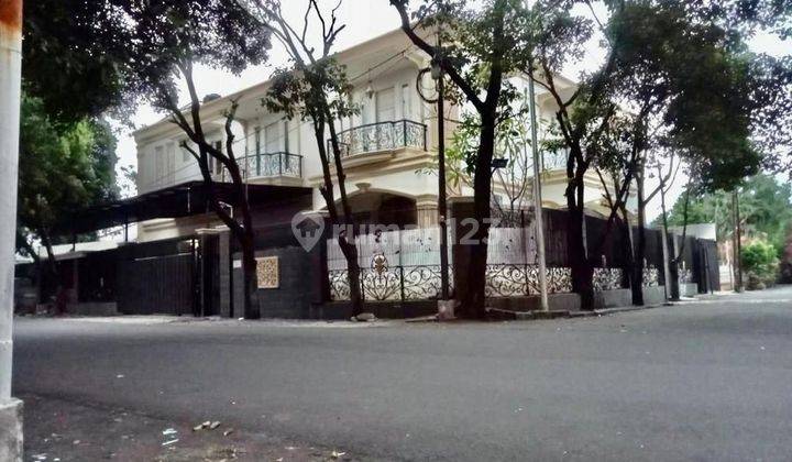 Dijual Cepat Rumah Mewah Semi Furnish Hook Taman Radio Dalam  1