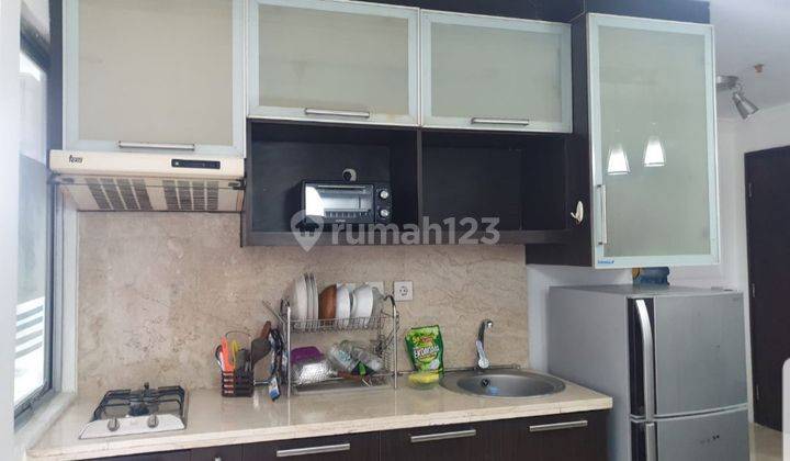 Dijual Cepat Apartemen Sudirman Park Full Furnished, Lokasi Sangat Strategis  2