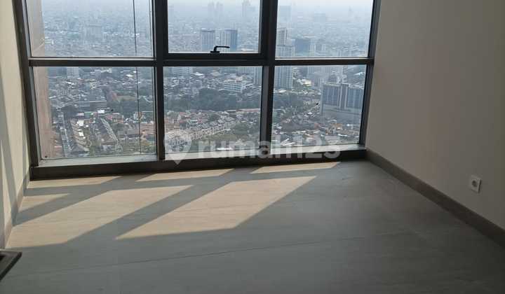 Dijual Cepat Condo Apartemen Menara Jakarta 3+1Br High Floor