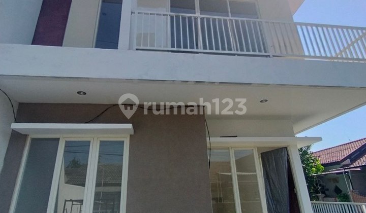 Jual Modern Minimalis Mediteran Baru Pondok Tjandra Candra Indah