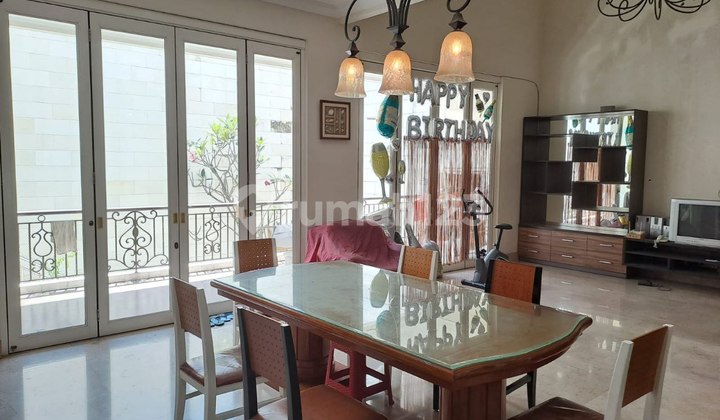 Jual Minimalis Mewah Full Furnished Raffles Garden Basement 9 Mobil Banyak Citraland Sby Barat