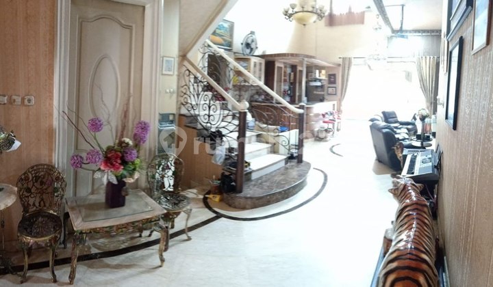 Jual Klasik Mewah Furnished Kolam Renang Pool Kolam Koi Gayungsari Ahmad Yani Sby Selatan 2