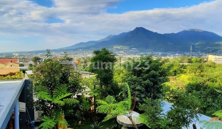 For Sale: Active Villa Cafe Restaurant with Mountain View, Banaran, Bumiaji, Batu