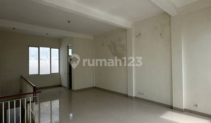 Rent Ruko Bizhome East Coast Hokky Pakuwon City East Surabaya 1