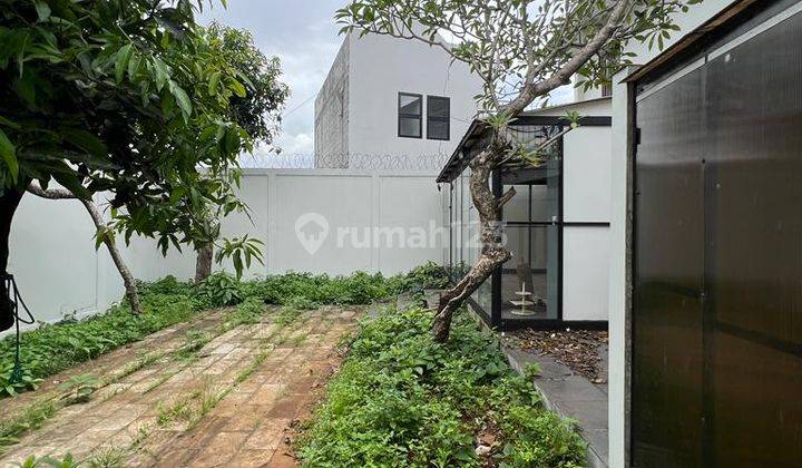 Rumah modern jarang ada Cirendeu 4