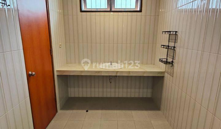 Rumah siap huni villa dago pamulang dijalan utama