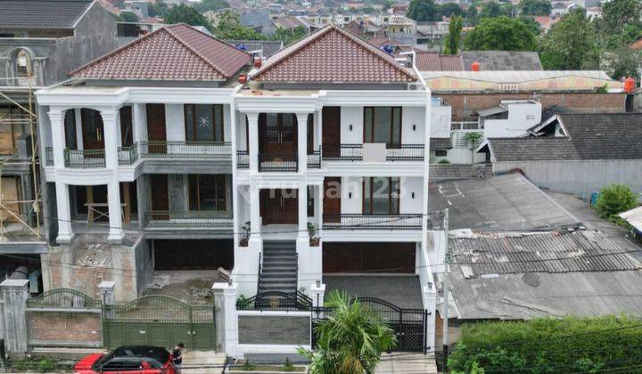 Rumah baru startegis, mewah, luas with private pool 1