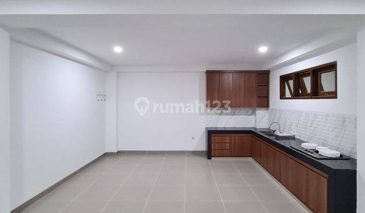 Rumah baru startegis, mewah, luas with private pool 6