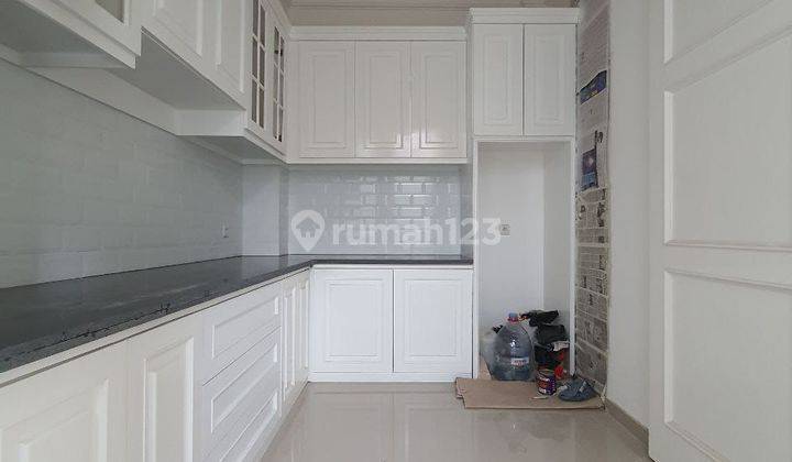 Rumah 3 Lantai di Bintaro jaya SHM Baru