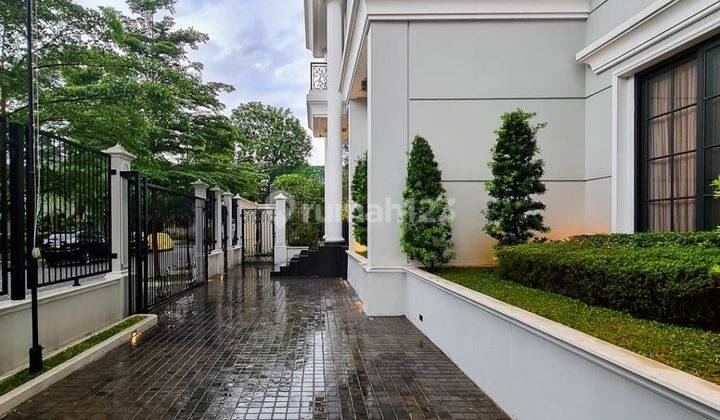 Rumah mewah  2 Lantai 2 bangunan di Cilandak SHM Private Lift 8