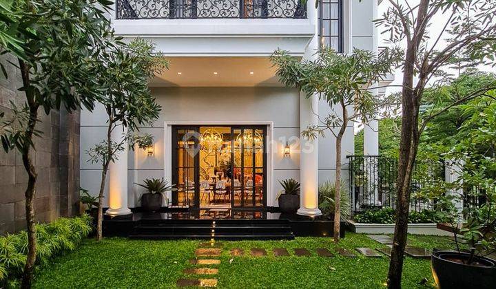 Rumah mewah  2 Lantai 2 bangunan di Cilandak SHM Private Lift 14
