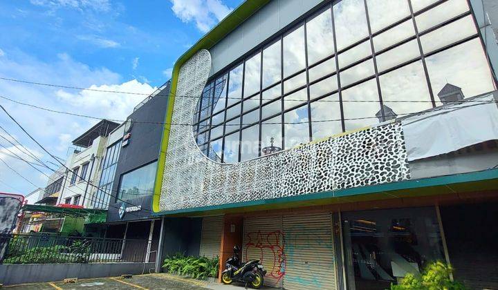 Gedung Ruang Usaha di Radio dalam SHM 3